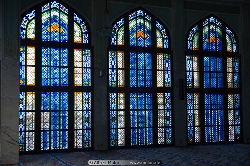 20 Blue mosque stained glass windows
