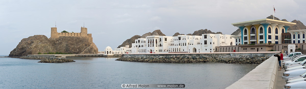 28 View of bay, Al Alam royal palace and Al Jalali fort