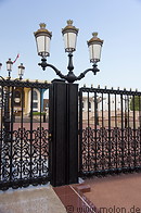 10 Gate and lamp
