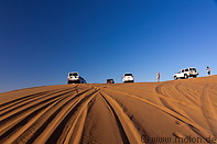 04 4wd cars on sand dunes