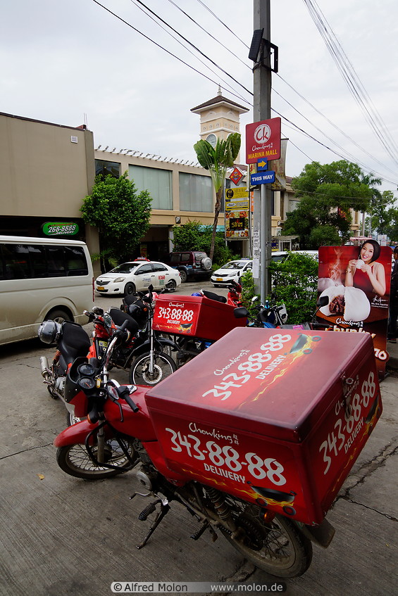 12 Fast food delivery motorbike
