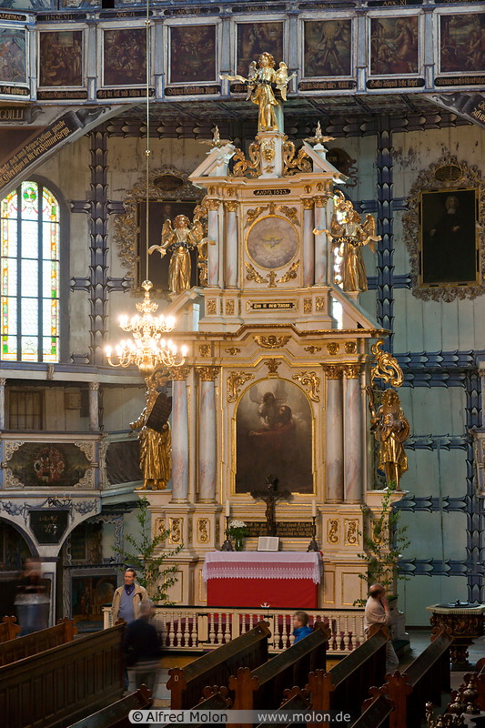 01 Main altar