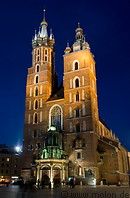 02 St Mary basilica at night