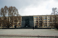 01 Warsaw ghetto uprising monument