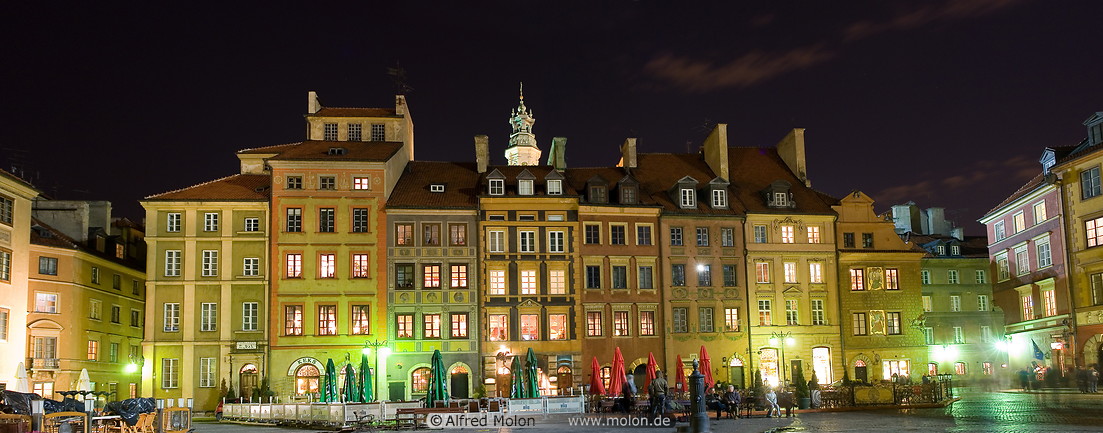 23 Old town square at night - Zakrzewski side