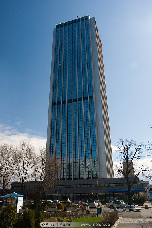 01 Skyscraper