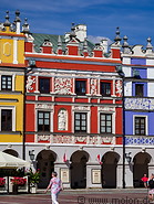 07 Houses on market square
