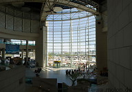 03 Lisbon airport hall