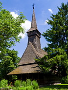 32 Dragomiresti wooden church