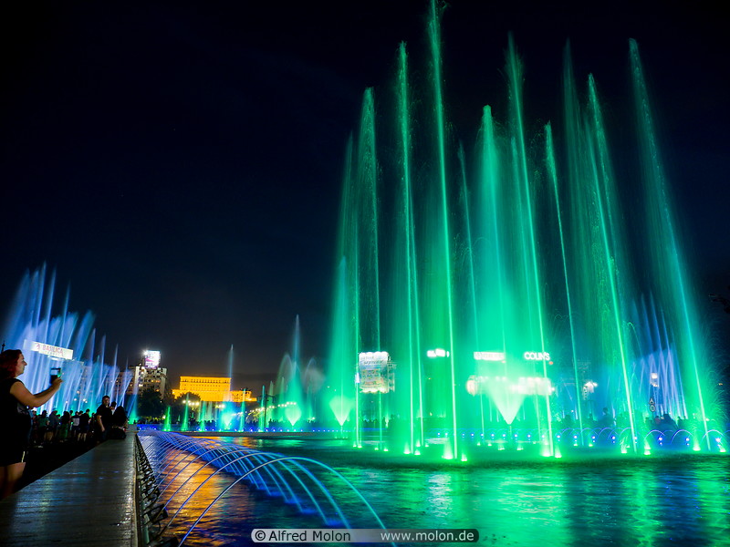 11 Fountains on Unirii square