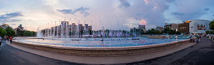 03 Fountain on Unirii square