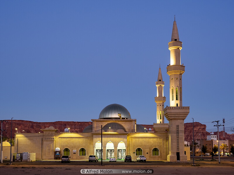 13 Musa Bin Naseer mosque