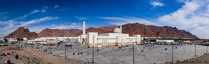 40 Sayyid al-Shuhada mosque and Mt Uhud