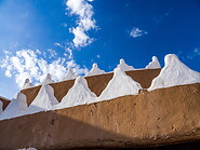 30 White roof decorations