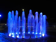 19 Fountain at night