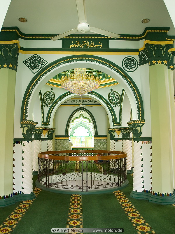 08 Adbul Gafoor mosque interior decorations