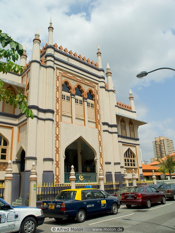 12 Sultan mosque