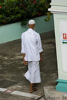 22 Muslim man in Jamae mosque