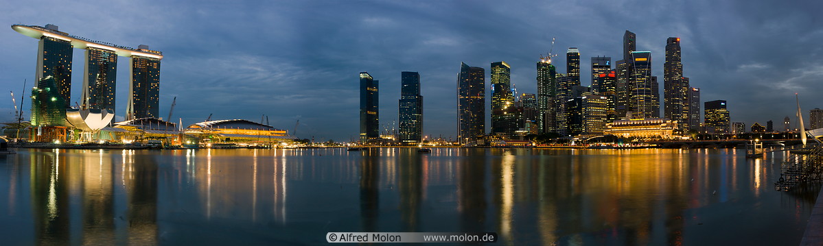 04 Marina bay at dusk