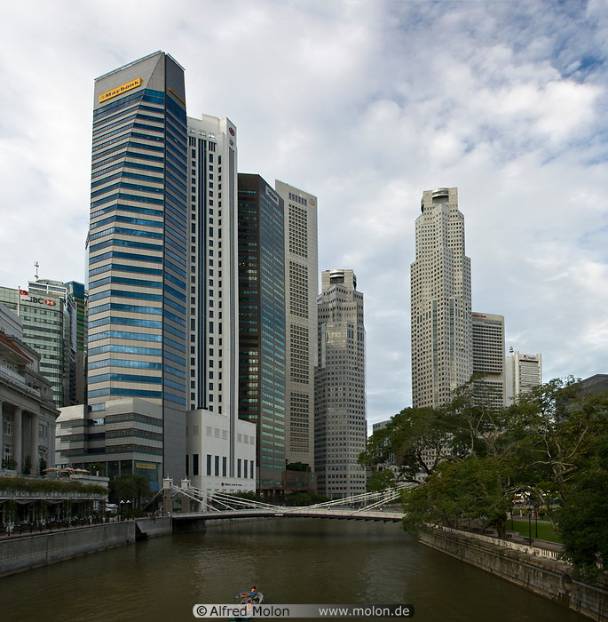 22 Skyscrapers along Singapore river