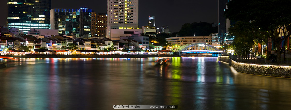 57 Singapore river at night