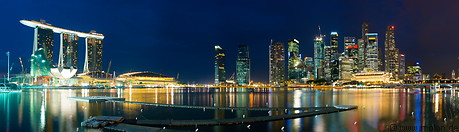 16 Marina bay at night