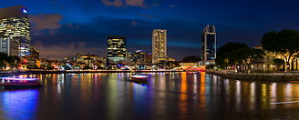 09 Singapore river at night