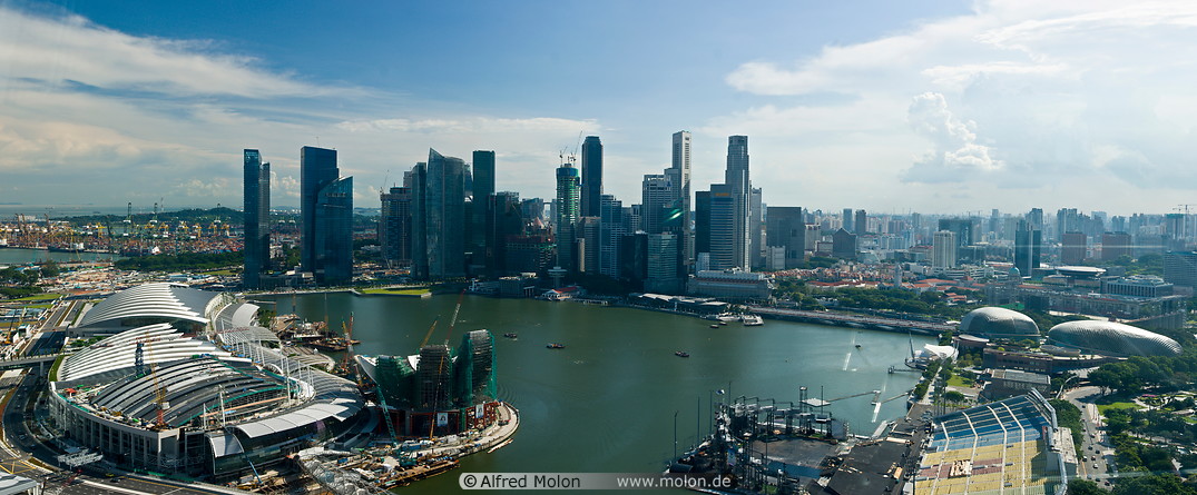 07 Marina bay and Singapore skyline