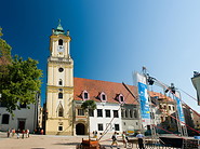 06 Hlavne square and church