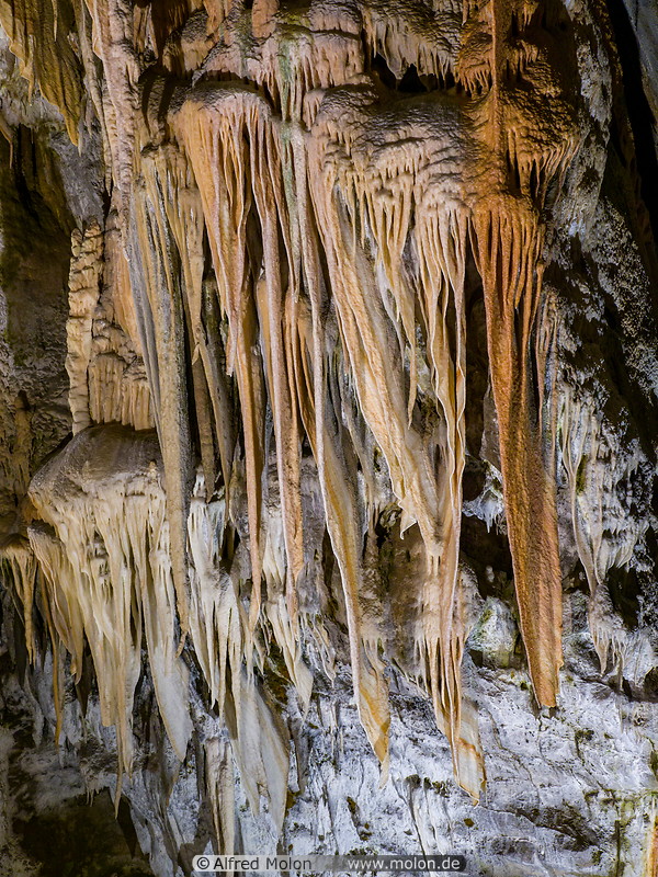 37 Drapery stalactites