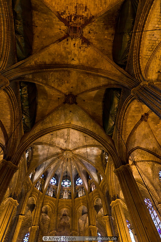 10 Gothic rib-vault ceiling