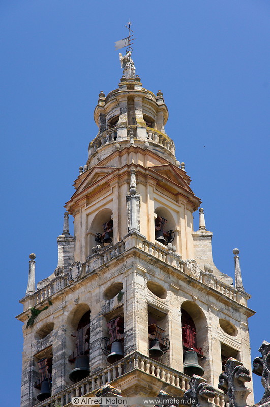 12 Torre del Alminar tower