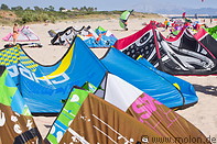 25 Leading edge inflatable kites