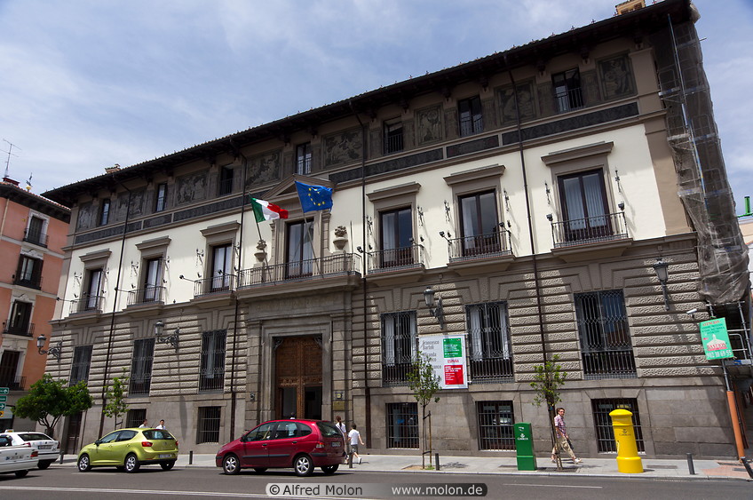 06 Italian institute of culture