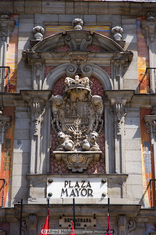 10 Emblem on facade