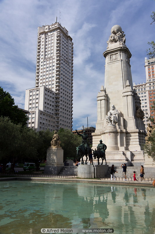 05 Torre de Madrid and Cervantes monument