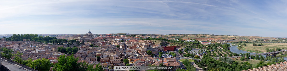 07 Panoramic view of Toledo