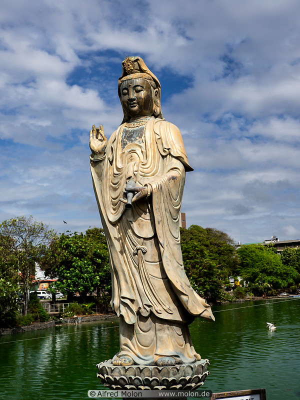 05 Guanyin statue
