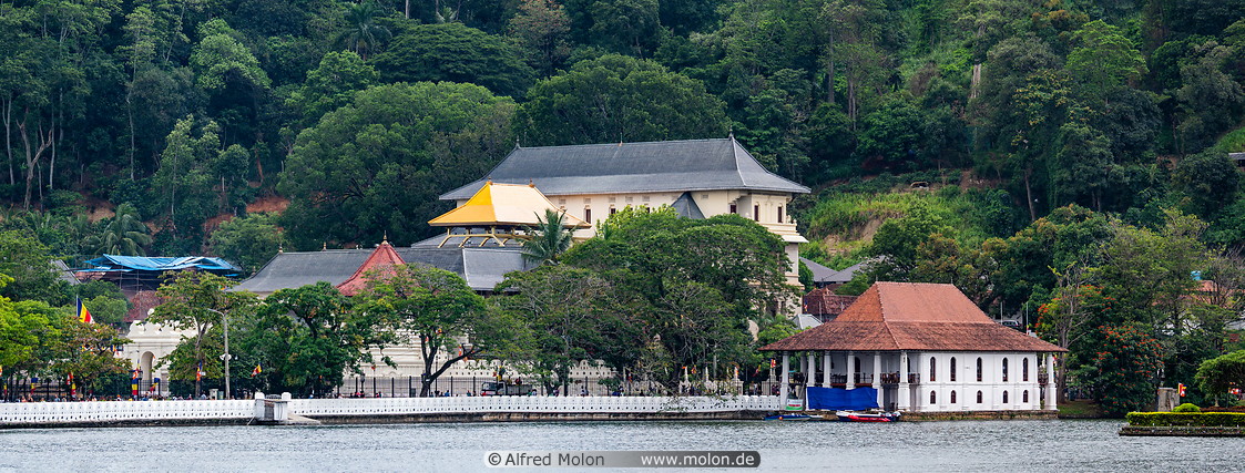 42 Temple of the sacred tooth relic