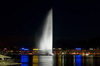 08 Jet d'Eau water fountain at night