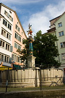 21 Stussihofstatt fountain
