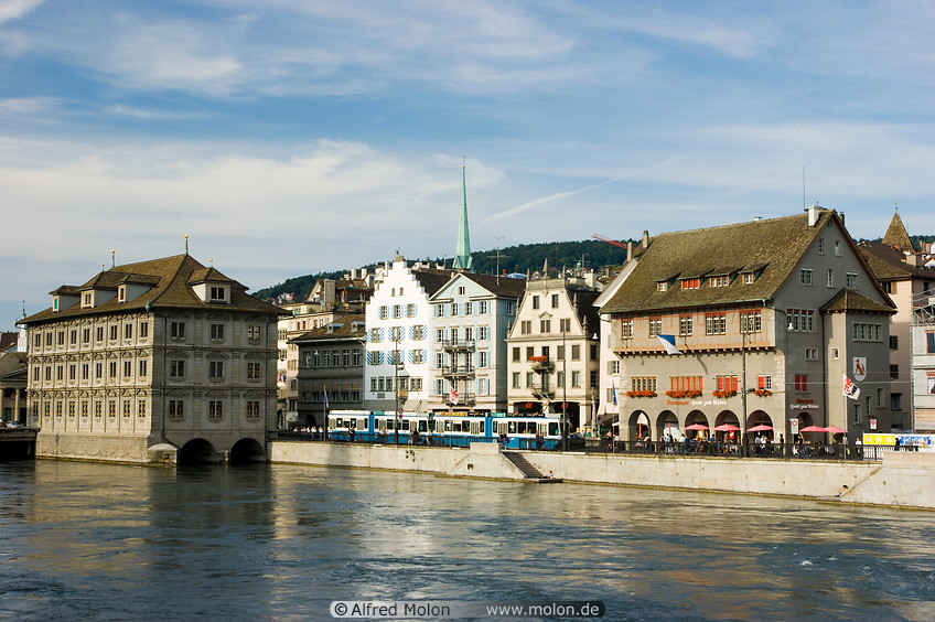 18 Limmat river and town hall