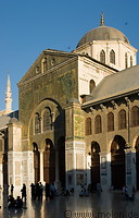 10 Dome and transept facade with golden mosaics
