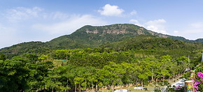 05 Panoramic view of the scenery