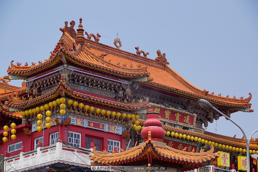 24 Qiming Chinese temple