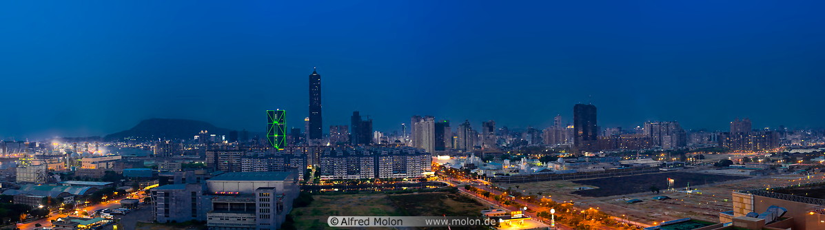 11 Kaohsoung skyline at night