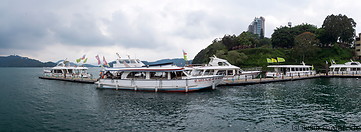 05 Tourist boats