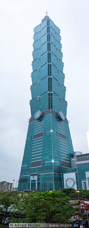 14 Taipei 101 skyscraper