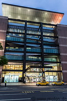 18 Shin Kong Mitsukoshi department store