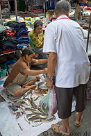 04 Fish market